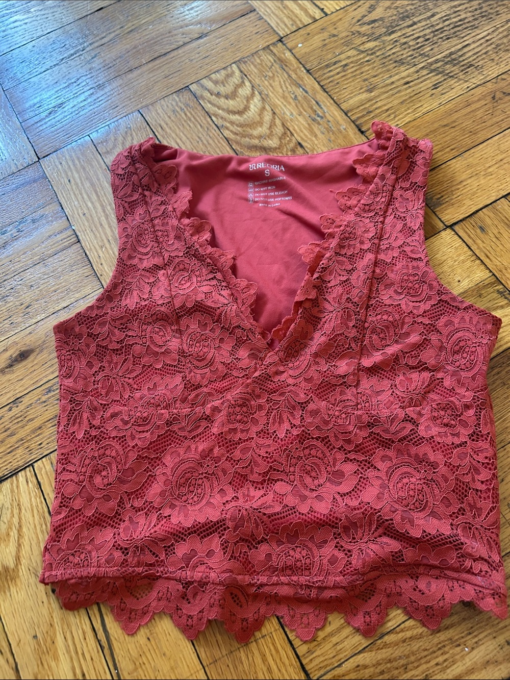 Floral Lace Cropped Top